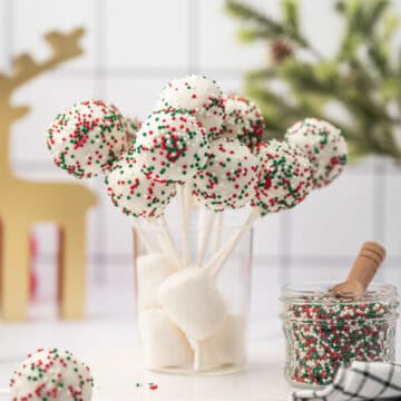 CHRISTMAS cake pops in a glass