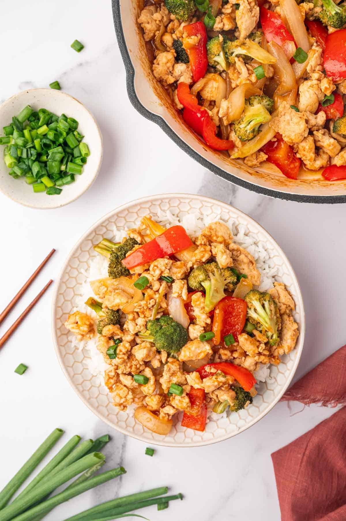 Asian inspired chicken stry fry with veggies.