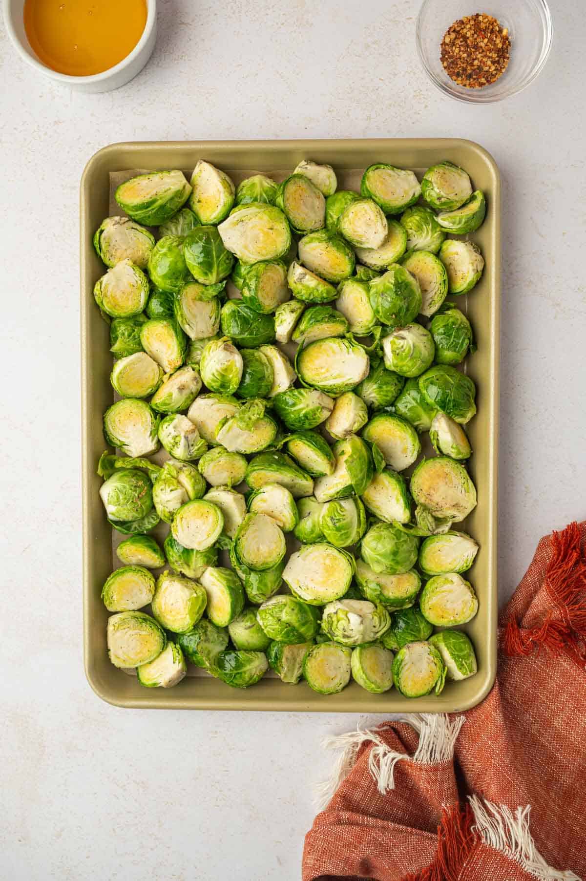 Brussel sprouts spreaded on the baking tray