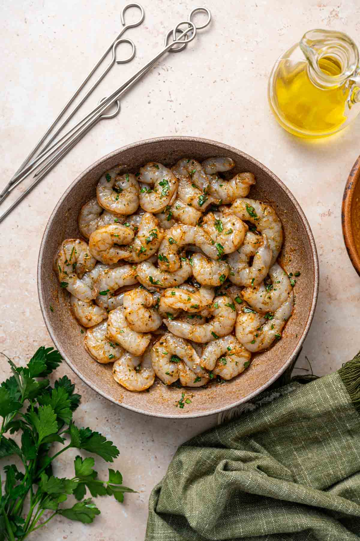 Shrimp added into the marinade and tosses well.
