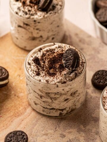 Creamy Oreo mousse dessert with cookie crumbs on top.